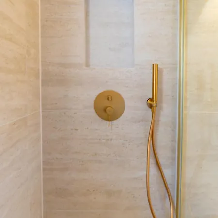 Azula Apartman Párosz